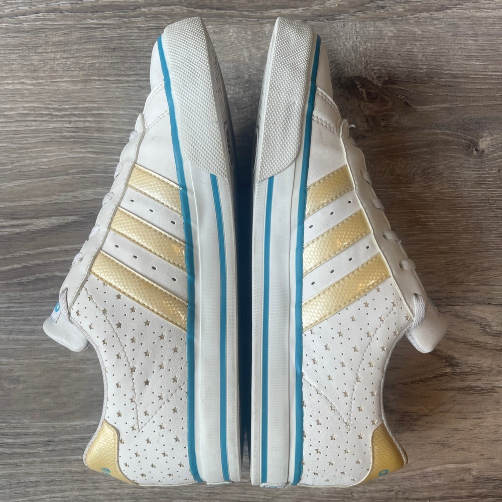 Adidas NEO Label White Gold Star Perforated Sneakers G31377 Womens 8.5